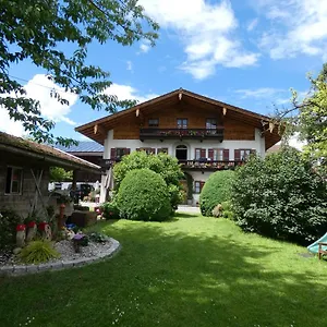 Donebauer Apartment