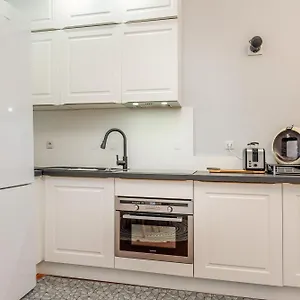 nouvel-appartement-de-caractere-et-climatise-a-la-joliette.fr-provencehotel.com/