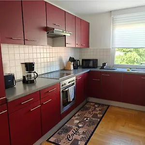 2br-apartment-parking-wi-fi-tv-in-berlin-karow.find-berlin-hotels.com/