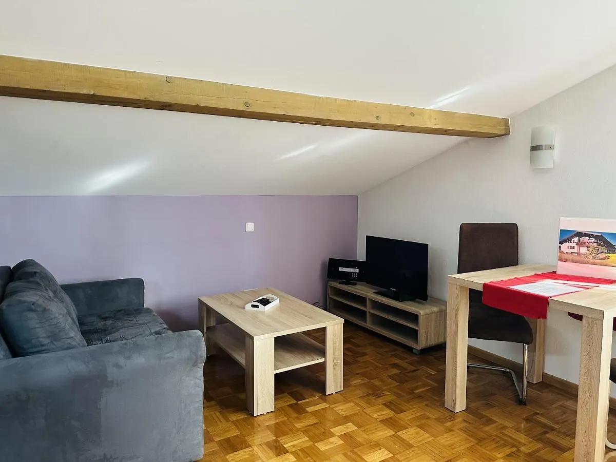 Apartman Ferienwohnungen Bachblick Übersee